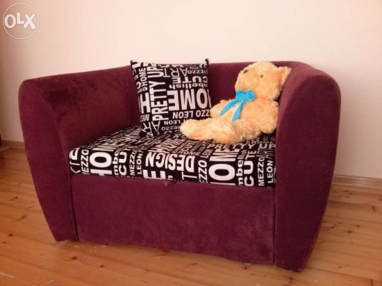 Sofa rozkładana z poduszką